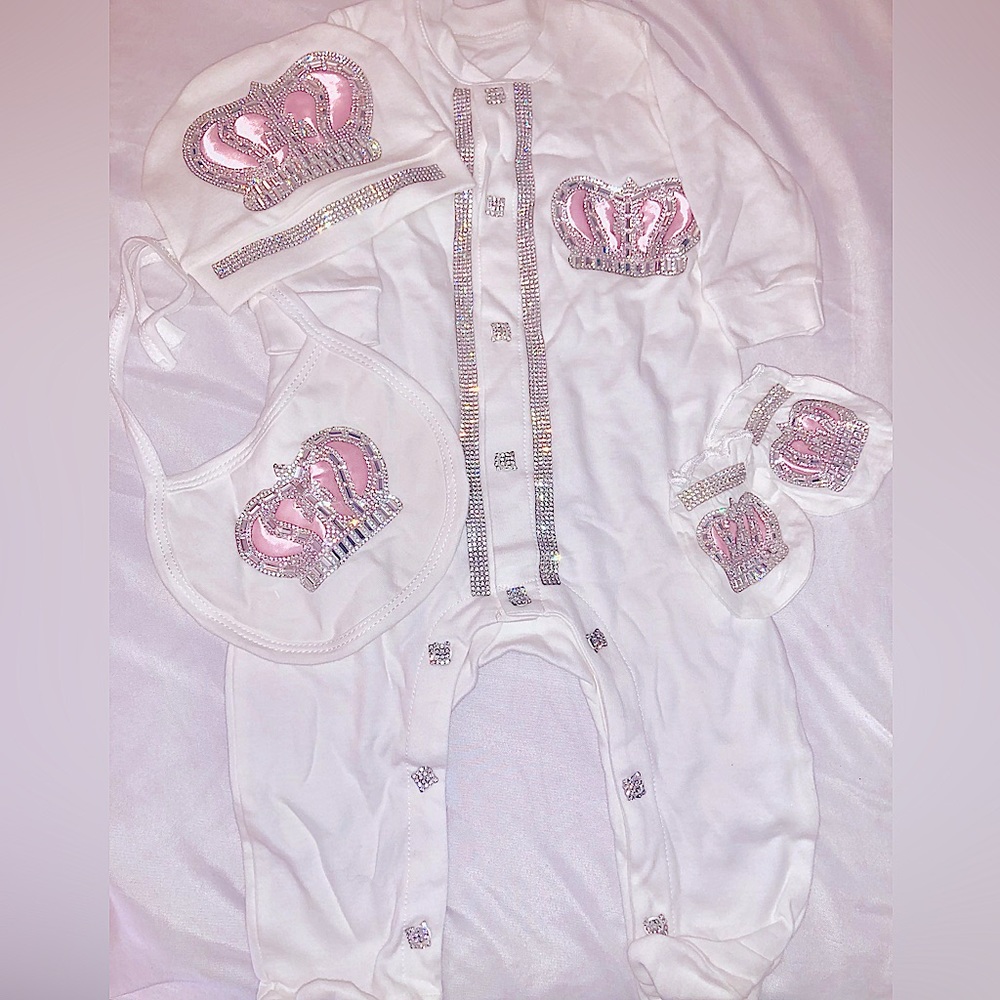 Beautiful newborn baby outfit romper 5 piece set